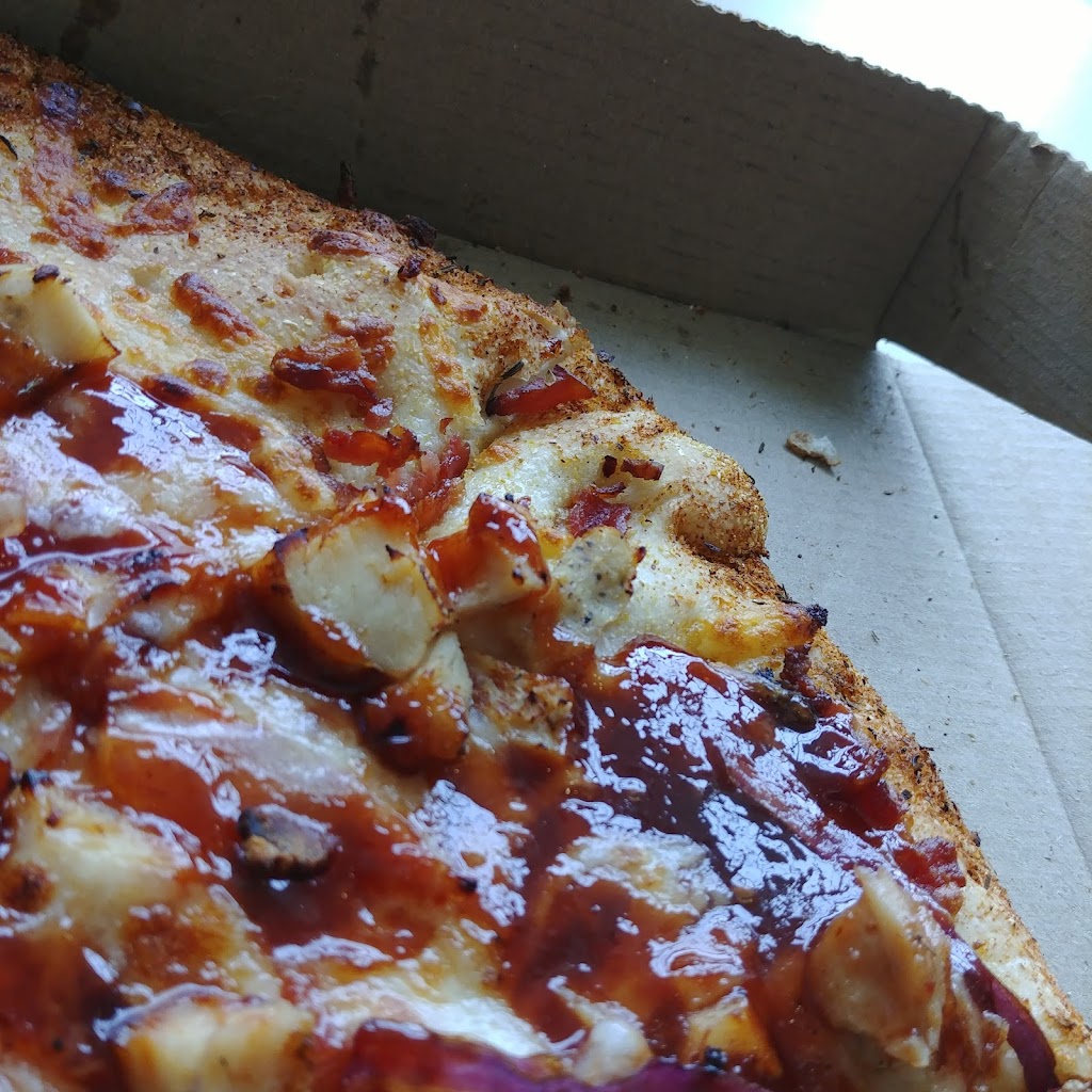 Hungry Howies Pizza | 3011 E Walton Blvd, Auburn Hills, MI 48326, USA | Phone: (248) 373-4330