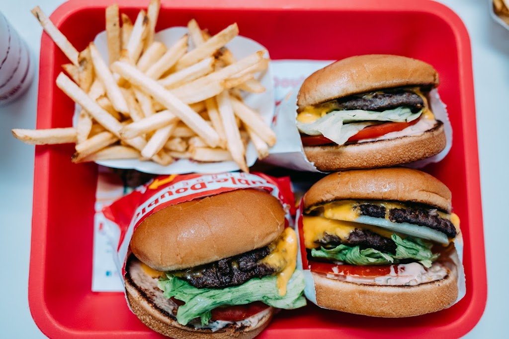 In-N-Out Burger | 49188 Seminole Dr, Cabazon, CA 92230, USA | Phone: (800) 786-1000