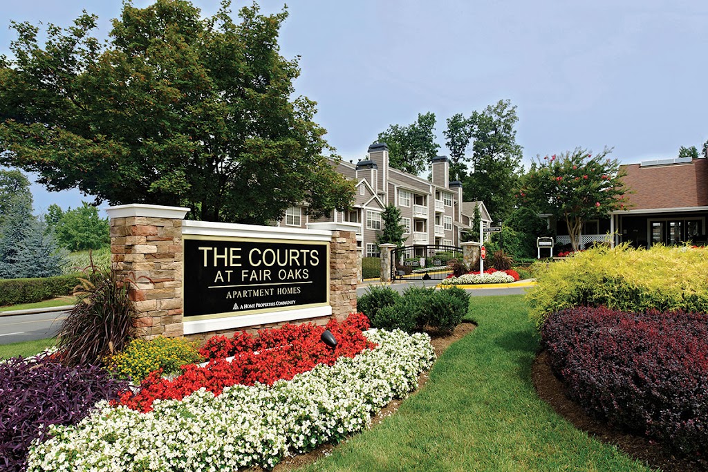 The Courts at Fair Oaks | 12101 Pine Forest Cir, Fairfax, VA 22030, USA | Phone: (844) 648-1987