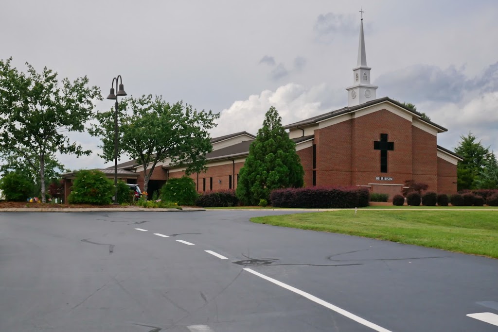 Holy Cross Lutheran Church | 2920 NC-42, Clayton, NC 27520, USA | Phone: (919) 553-4784