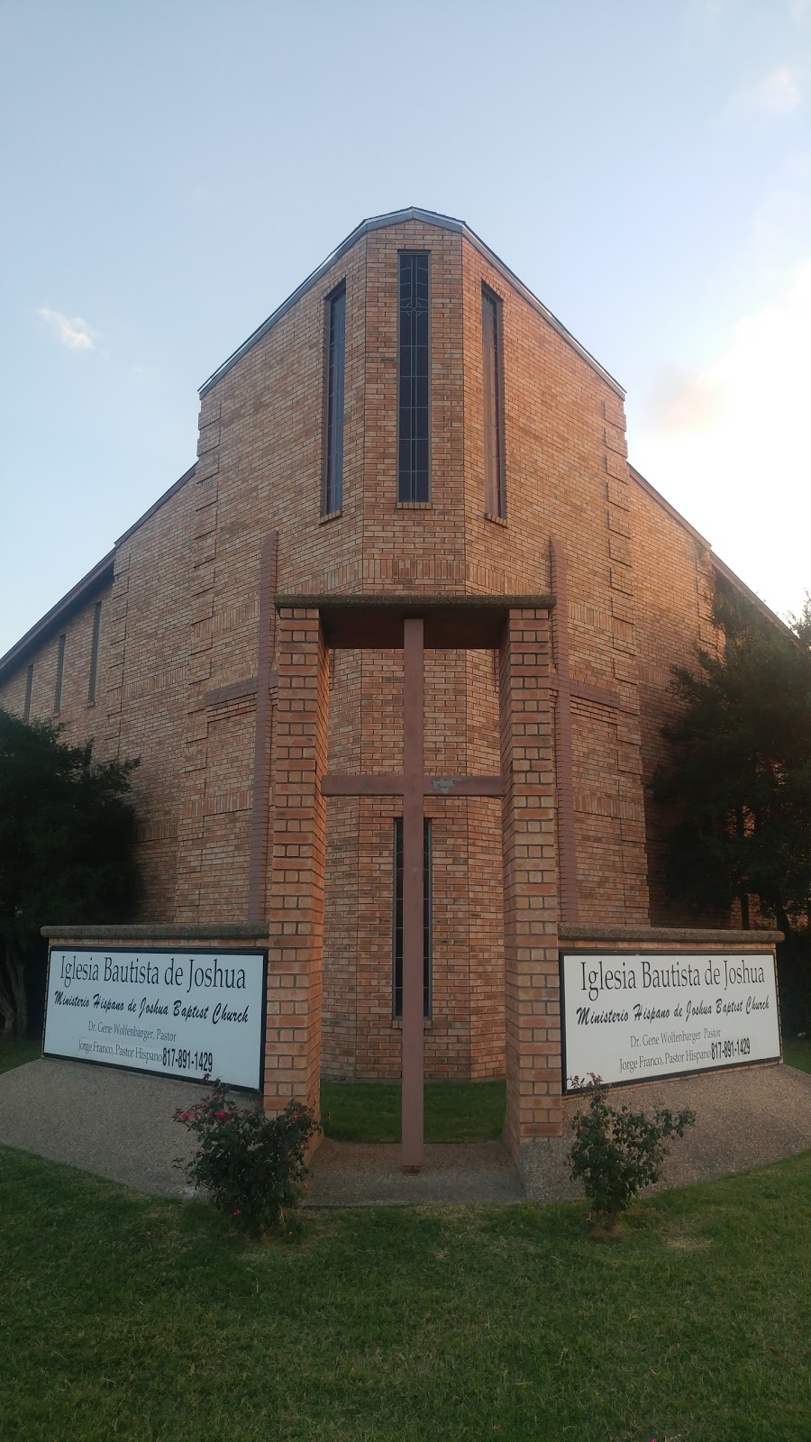 Iglesia Bautista de Joshua | 109 Country Club Dr, Joshua, TX 76058, USA | Phone: (817) 891-1429