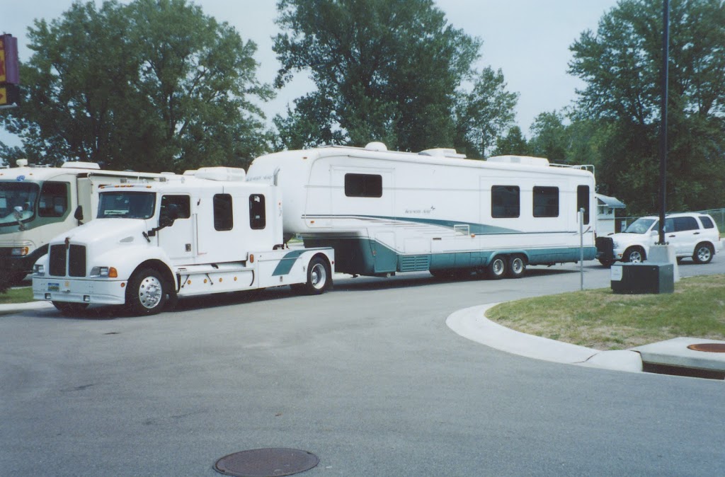 Sundermeier RV Park | 111 Transit St, St Charles, MO 63301, USA | Phone: (636) 940-0111