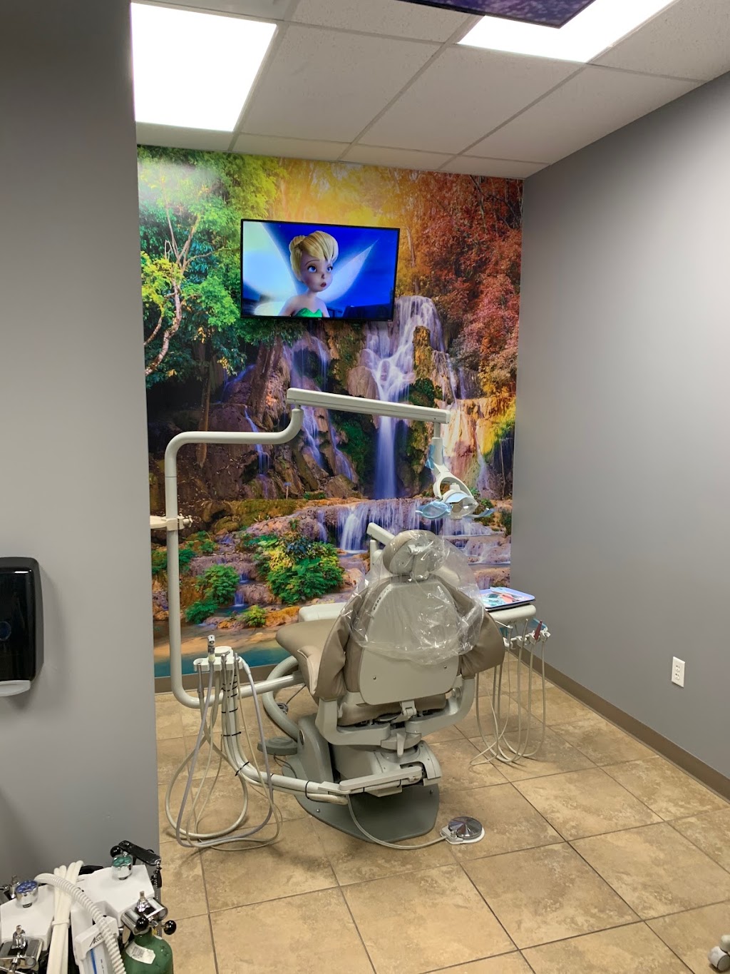 Amigos Dental | 909 S Tyler St Suite 100, Dallas, TX 75208, USA | Phone: (972) 362-2225