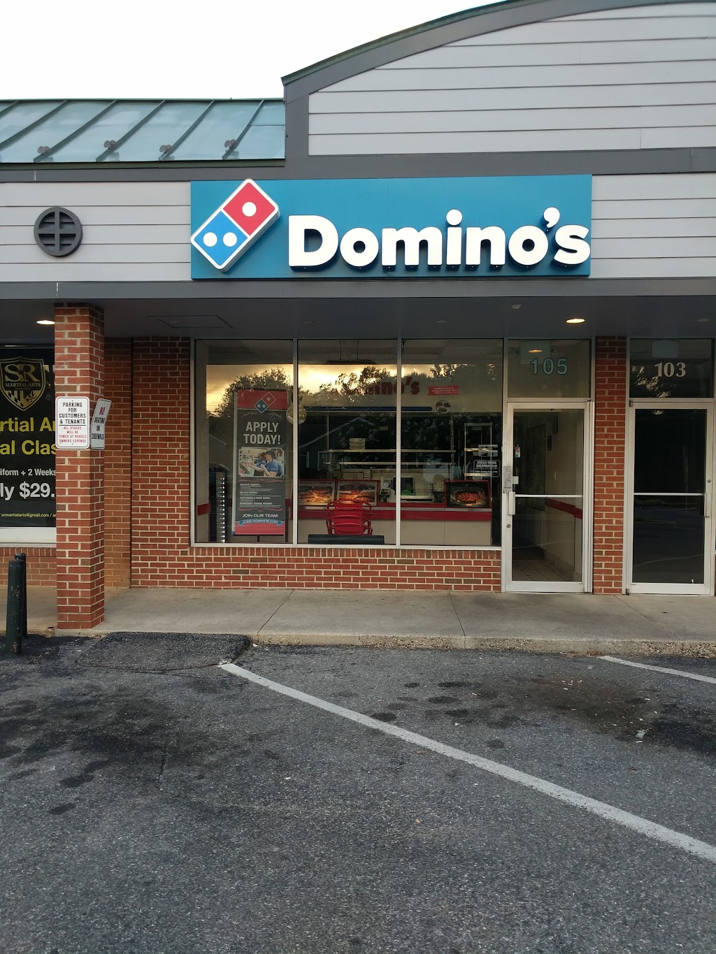 Dominos Pizza | 3147 Solomons Island Rd, Edgewater, MD 21037, USA | Phone: (410) 956-1800