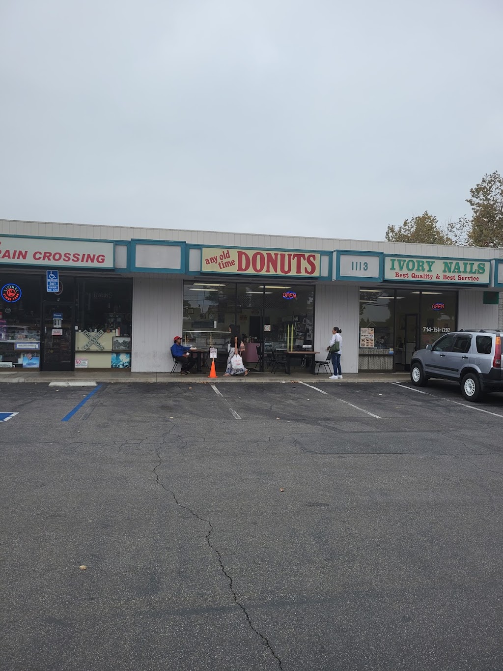 Any Oldtime Donuts | 1113 Baker St, Costa Mesa, CA 92626, USA | Phone: (714) 545-4902
