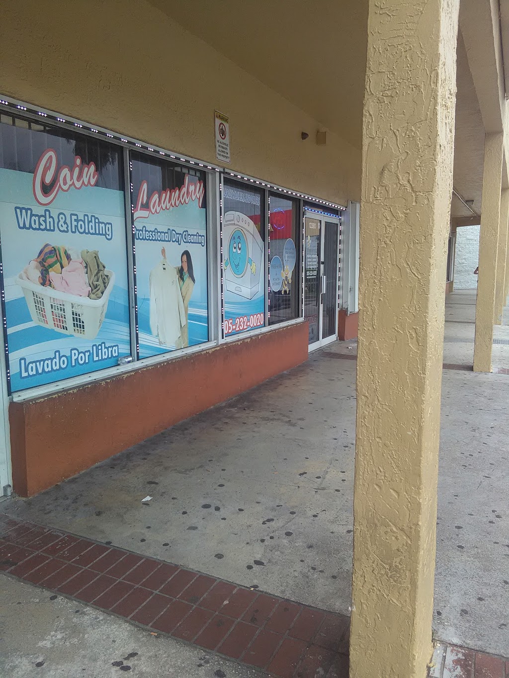 Busy Bees Coin Laundromat | 12390 Quail Roost Dr, Miami, FL 33177, USA | Phone: (305) 232-0020