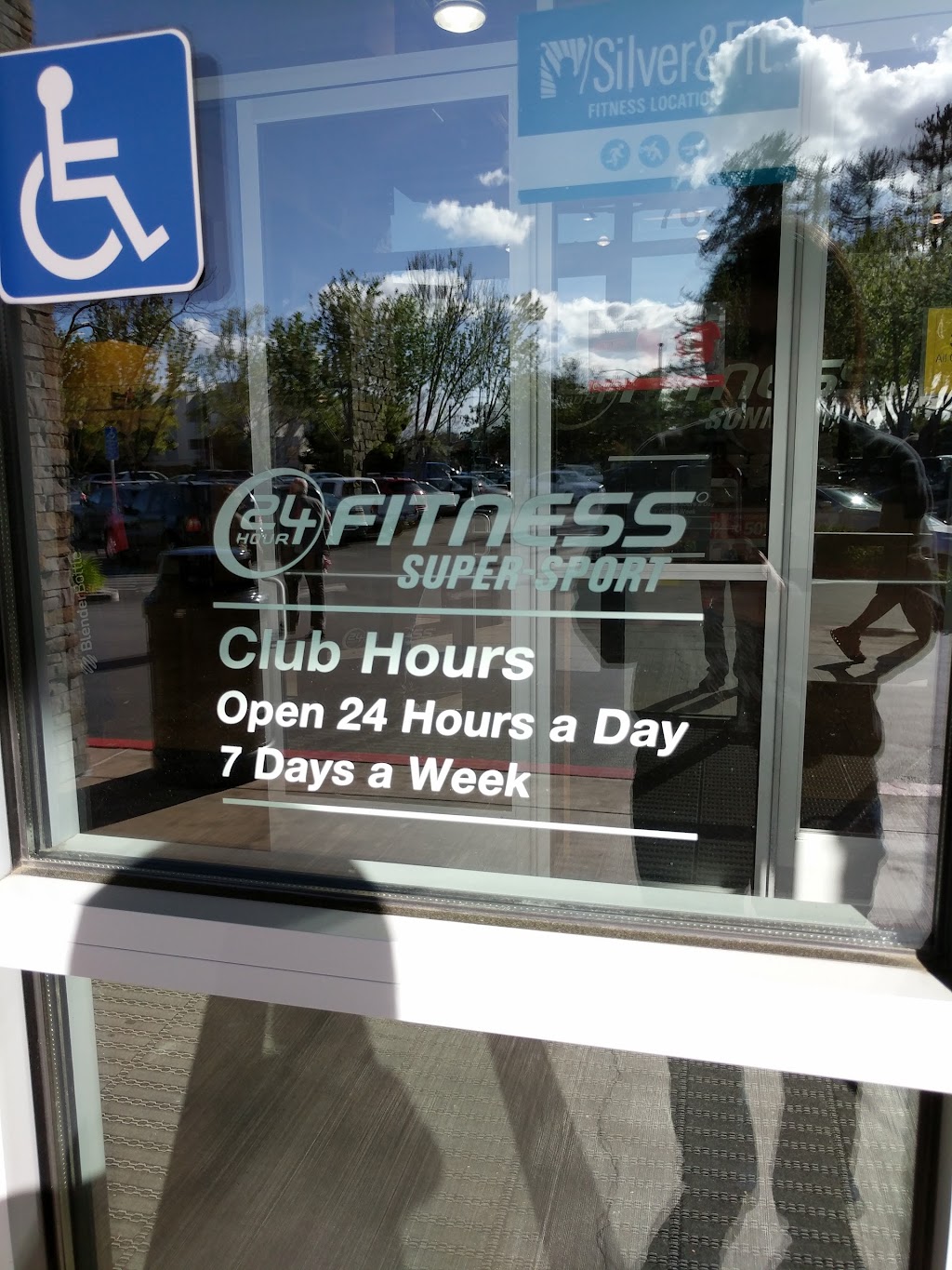 24 Hour Fitness | 762 Sunnyvale Saratoga Rd, Sunnyvale, CA 94087, USA | Phone: (408) 220-6588