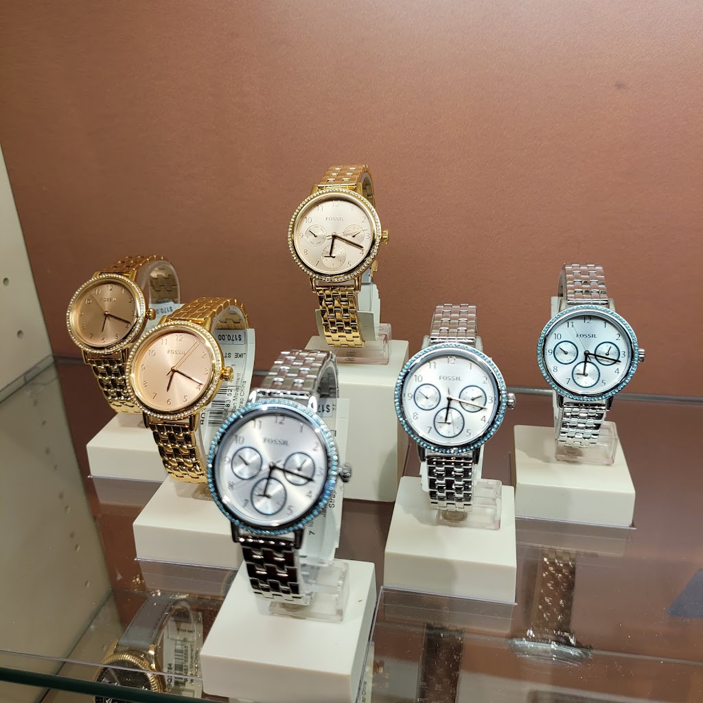 Fossil Outlet | 18521 Outlet Blvd #725, Chesterfield, MO 63005, USA | Phone: (636) 778-1525