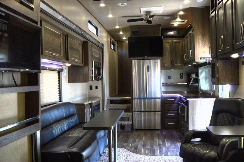 Desert RV Center | 86 E Redwing Ln Suite B, Huachuca City, AZ 85616, USA | Phone: (520) 456-3019