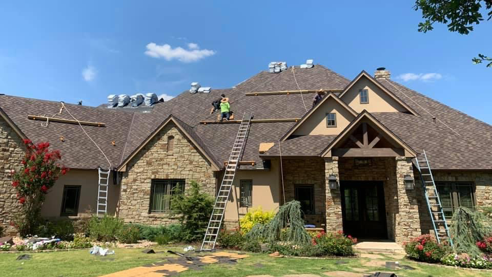 Right Choice Roofing, LLC | 17630 East 120th St N, Collinsville, OK 74021, USA | Phone: (918) 373-1526