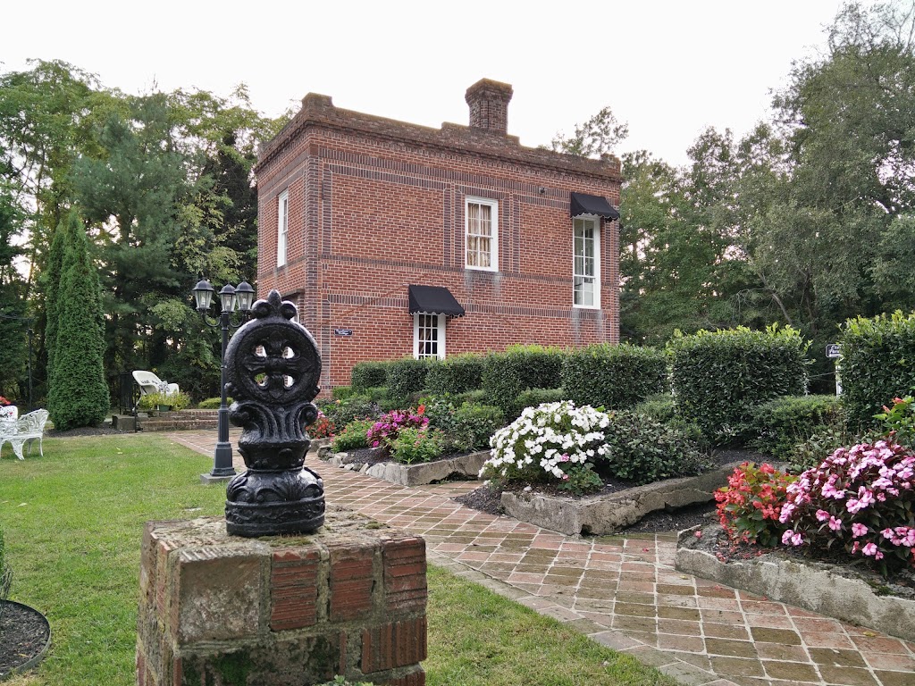 Historic Mankin Mansion Private Wedding & Event Estate | 4300 Oakleys Ln, Richmond, VA 23223, USA | Phone: (804) 737-7773