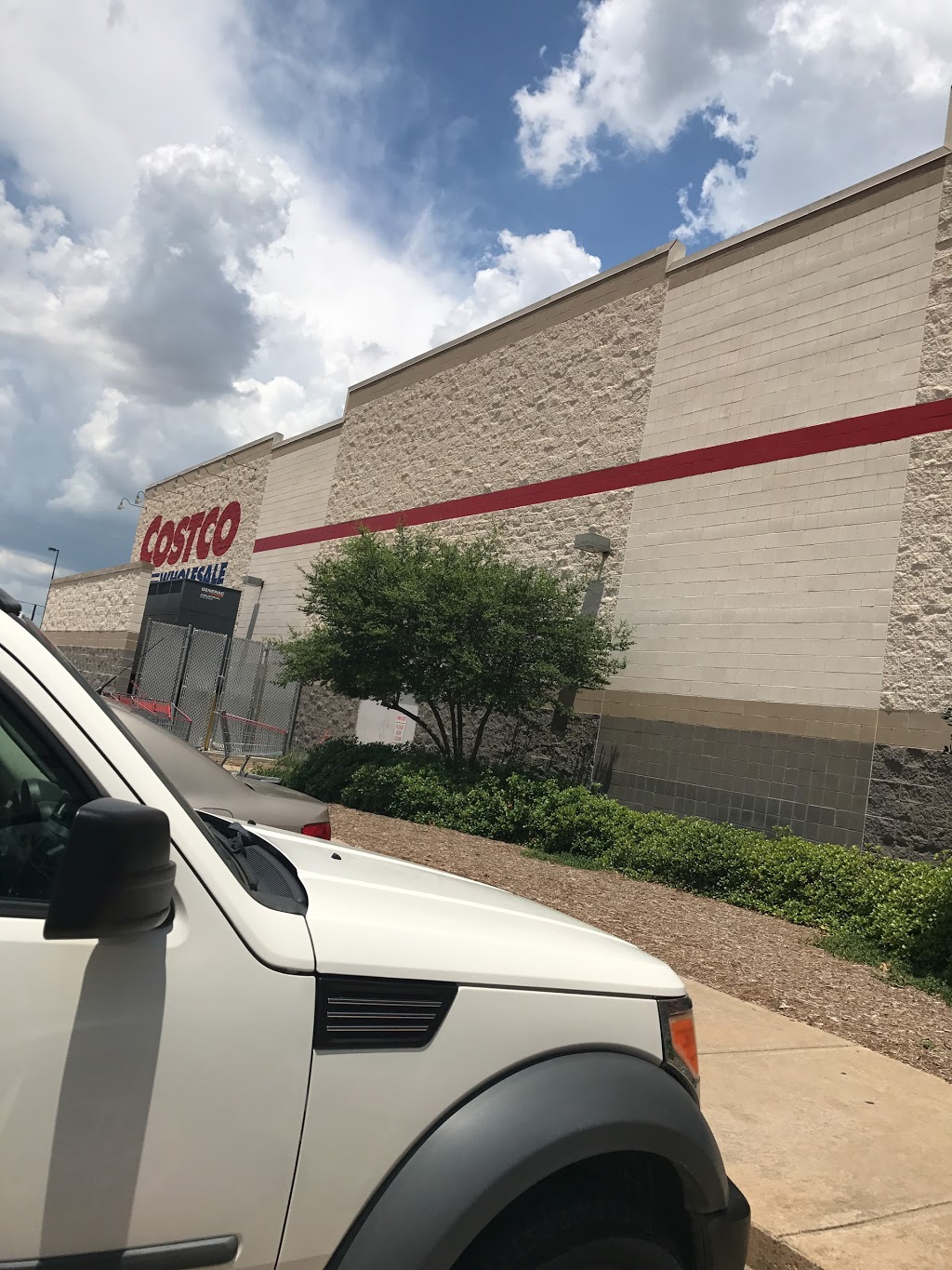 Costco Gasoline | 1701 Dallas Pkwy, Plano, TX 75093, USA | Phone: (972) 246-2203