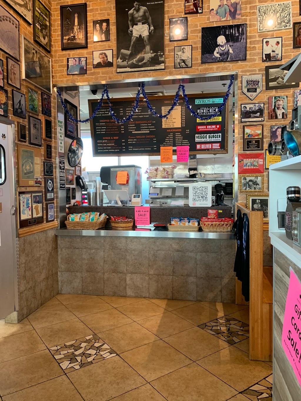 Photos Hotdogs | 301 N Northwest Hwy, Palatine, IL 60067, USA | Phone: (847) 705-1111