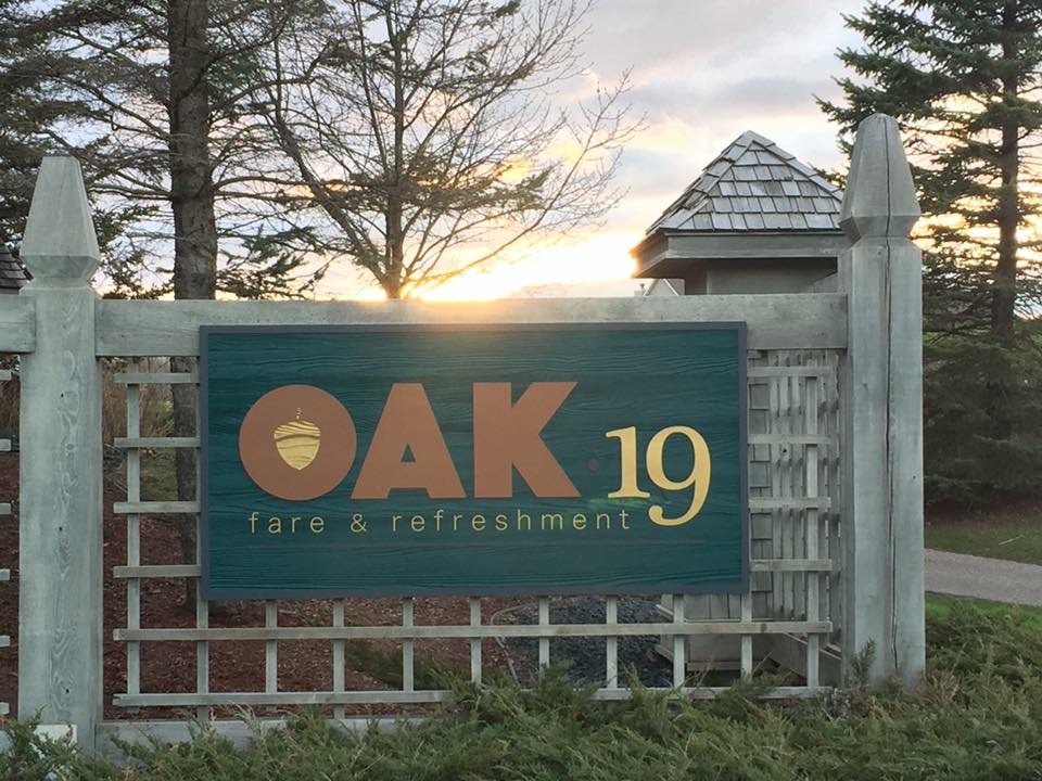 Oak 19 Fare & Refreshment | 3000 Town Course Dr, Chaska, MN 55318, USA | Phone: (952) 303-5270
