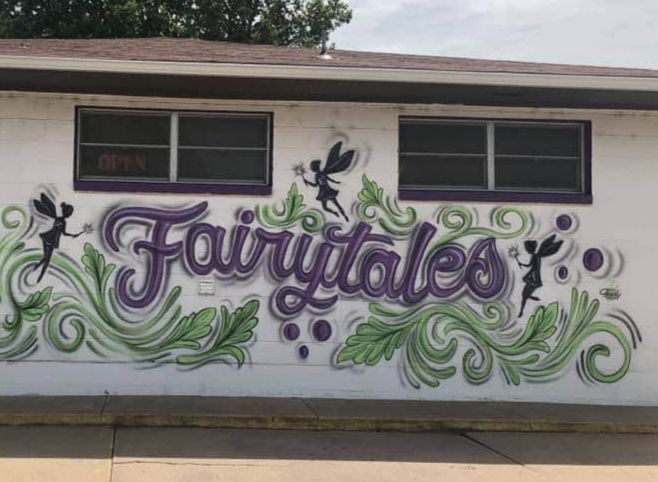 Fairytales Boutique | 427 W 17th Ave, Hutchinson, KS 67501, USA | Phone: (620) 888-5299