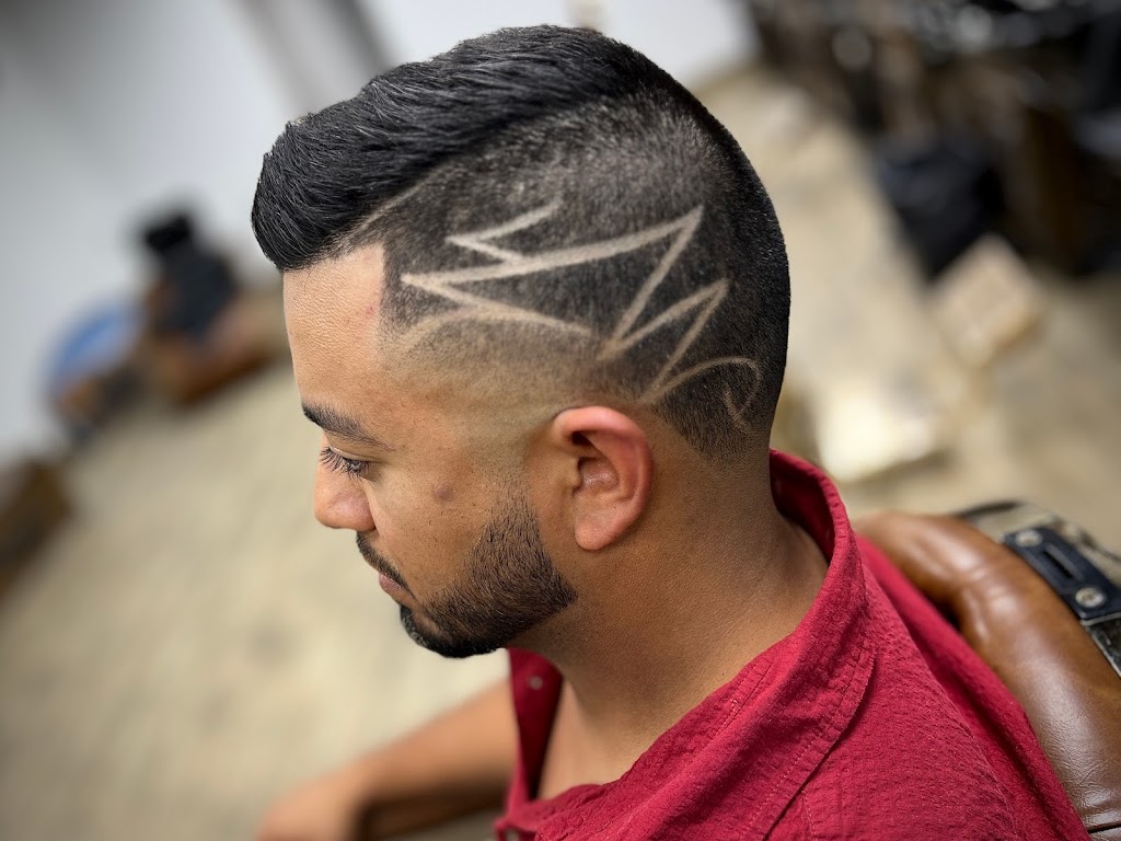 Y&R barbershop | 3780 W Happy Valley Rd Suite 118, Glendale, AZ 85310, USA | Phone: (623) 248-6457