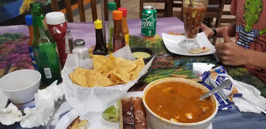 Mariscos y Tacos el güero de culiacan | 13178 Alameda Ave, Clint, TX 79836, USA | Phone: (915) 974-4041