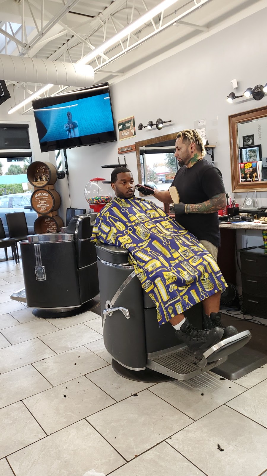 Arochis barbershop | 3519 Mahanna St #160, Dallas, TX 75209 | Phone: (972) 807-9989