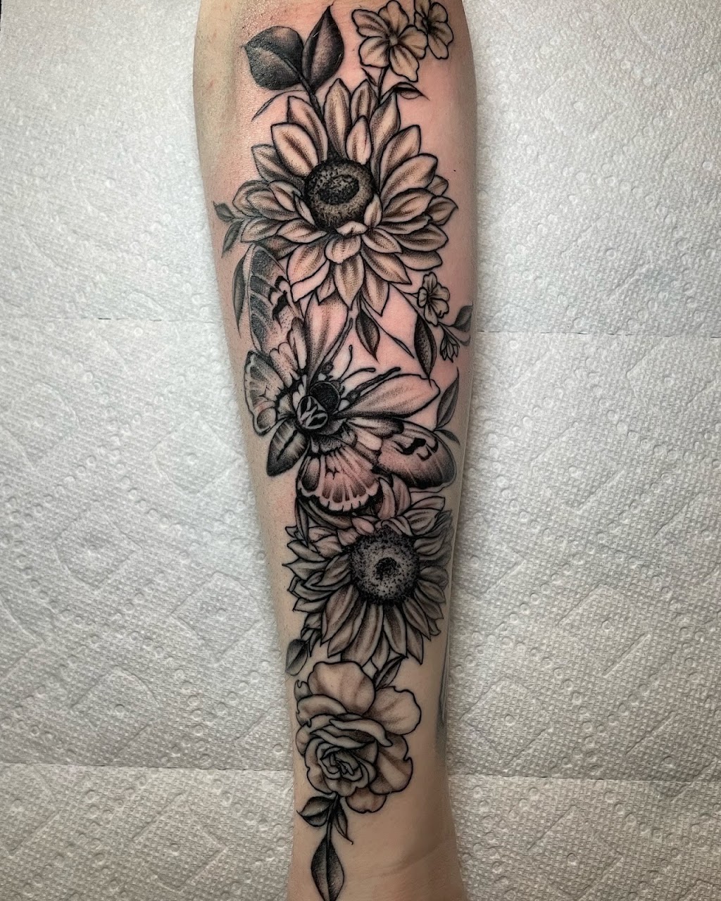 Kustom Kulture Tattoo Studio | 6757 Tampa Ave, Reseda, CA 91335, USA | Phone: (818) 343-8288