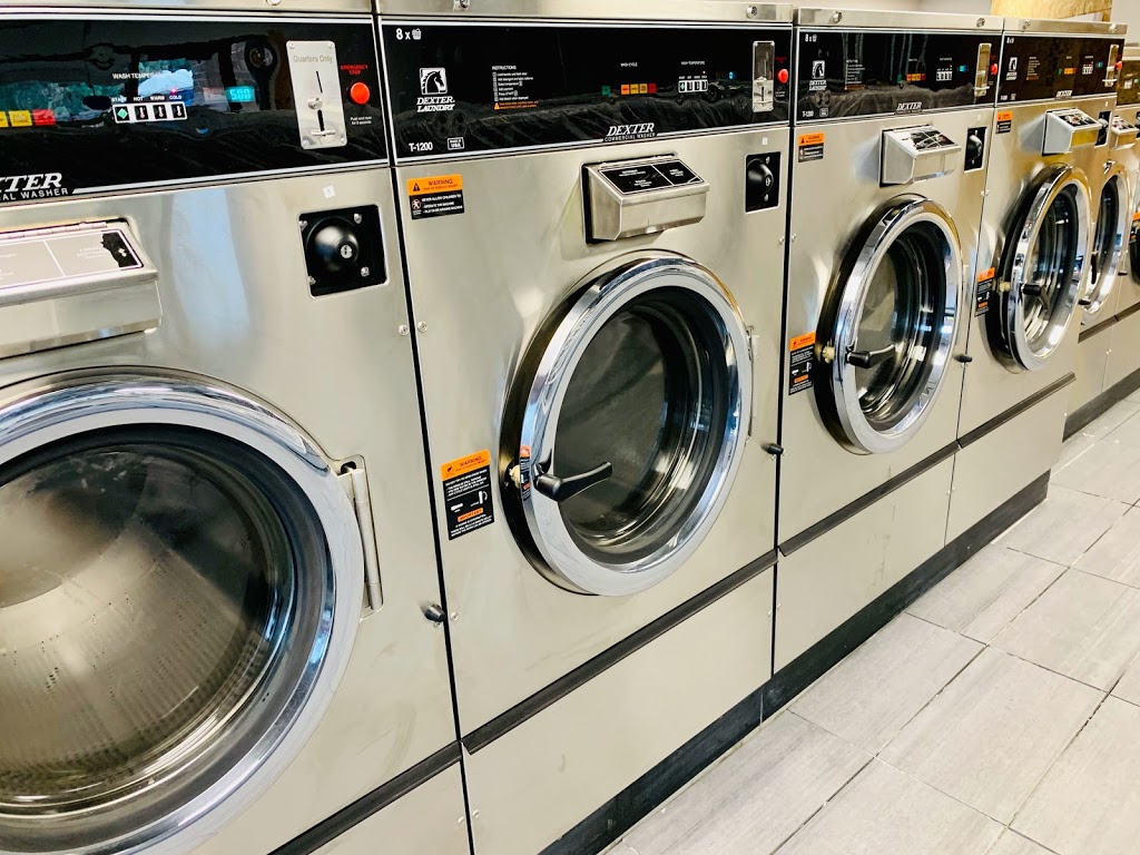 Suds Out Laundromat | 1555 S Kipling Pkwy F, Lakewood, CO 80232, USA | Phone: (303) 986-1672