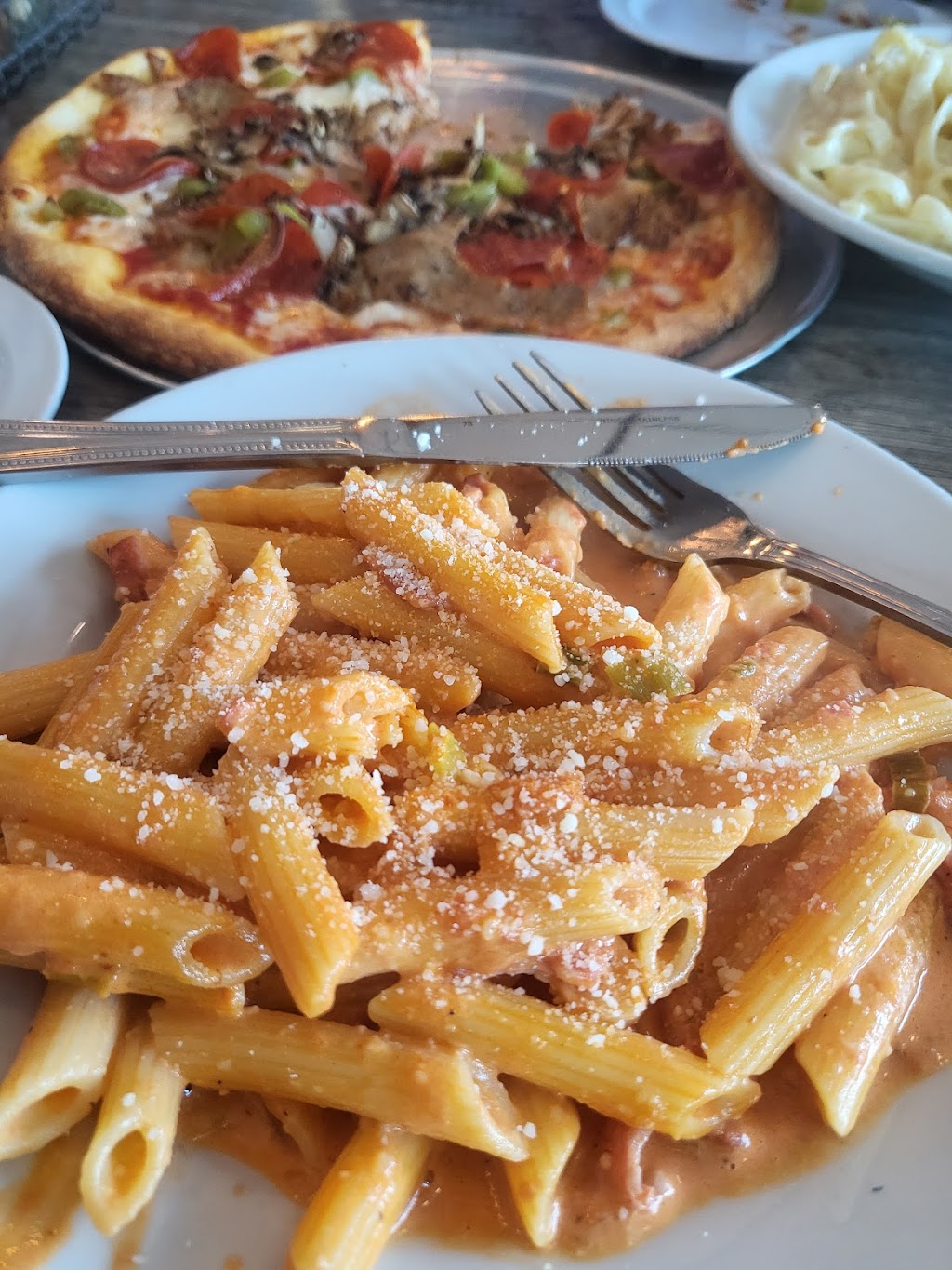 Angelos Pizzeria | 3325 S University Dr, Davie, FL 33328, USA | Phone: (954) 947-2200