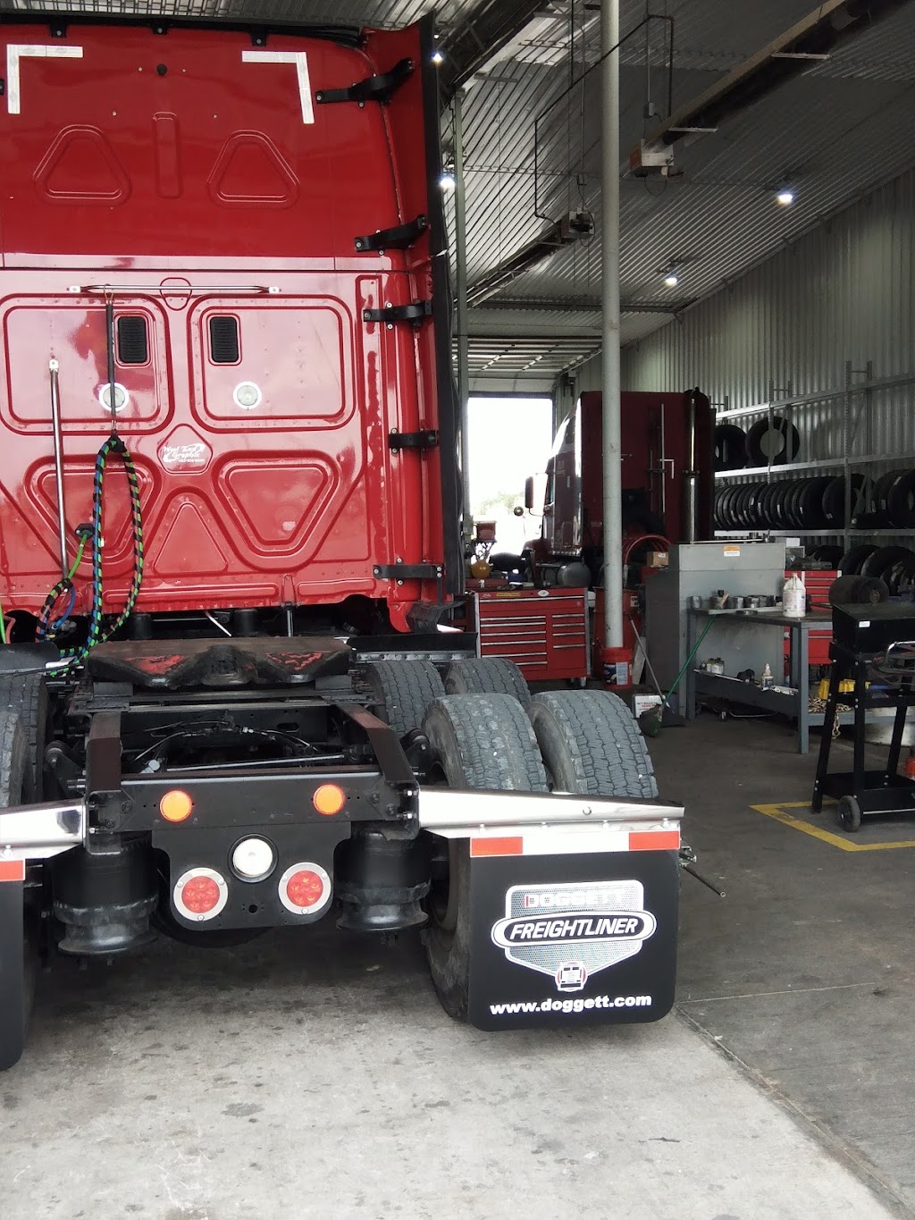 Speedco Truck Lube and Tires | 1317 Horizon Blvd, El Paso, TX 79928, USA | Phone: (915) 852-4854