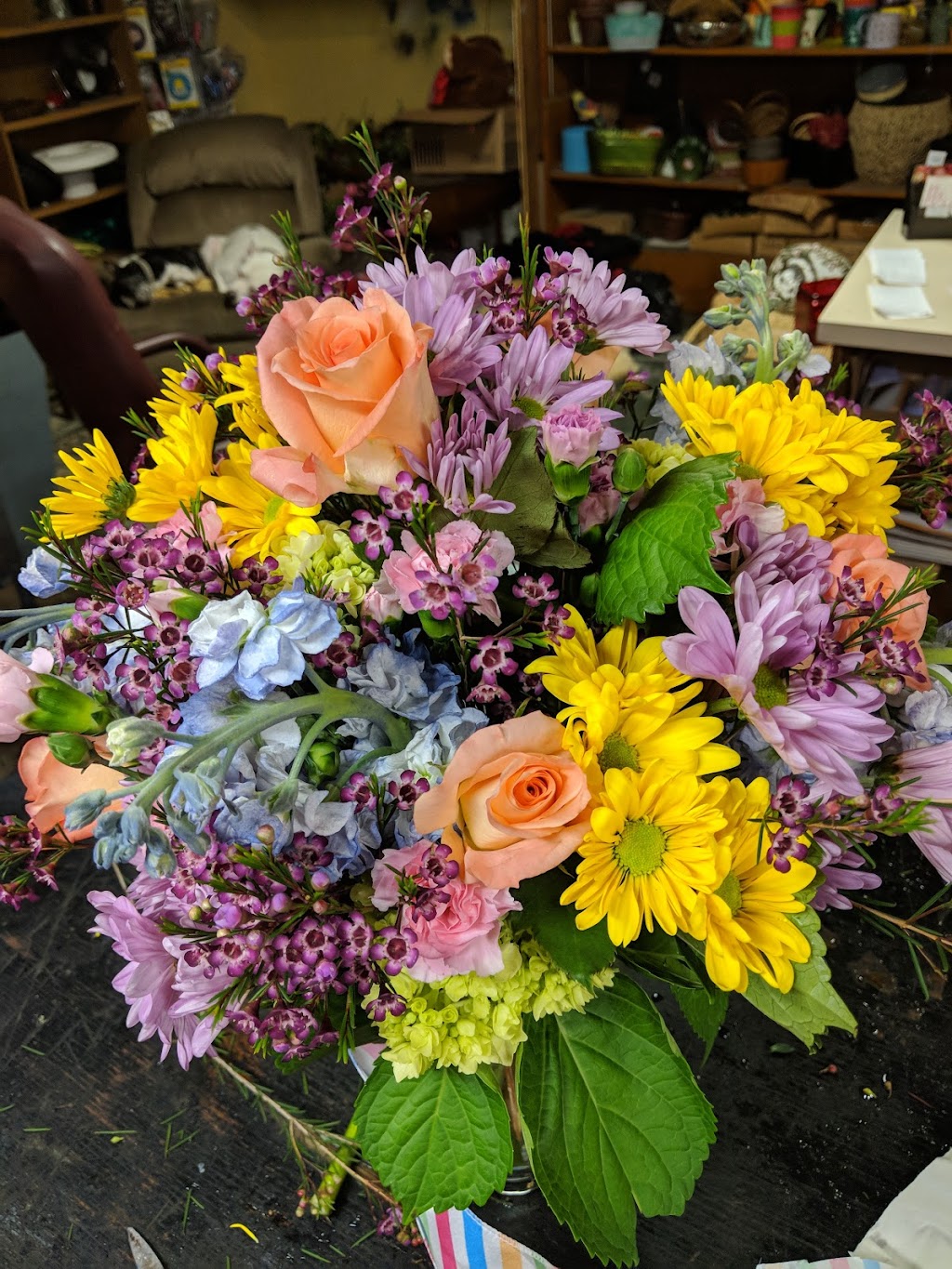 Gails Florist | 102 S Main St, Columbiana, AL 35051, USA | Phone: (205) 669-7061