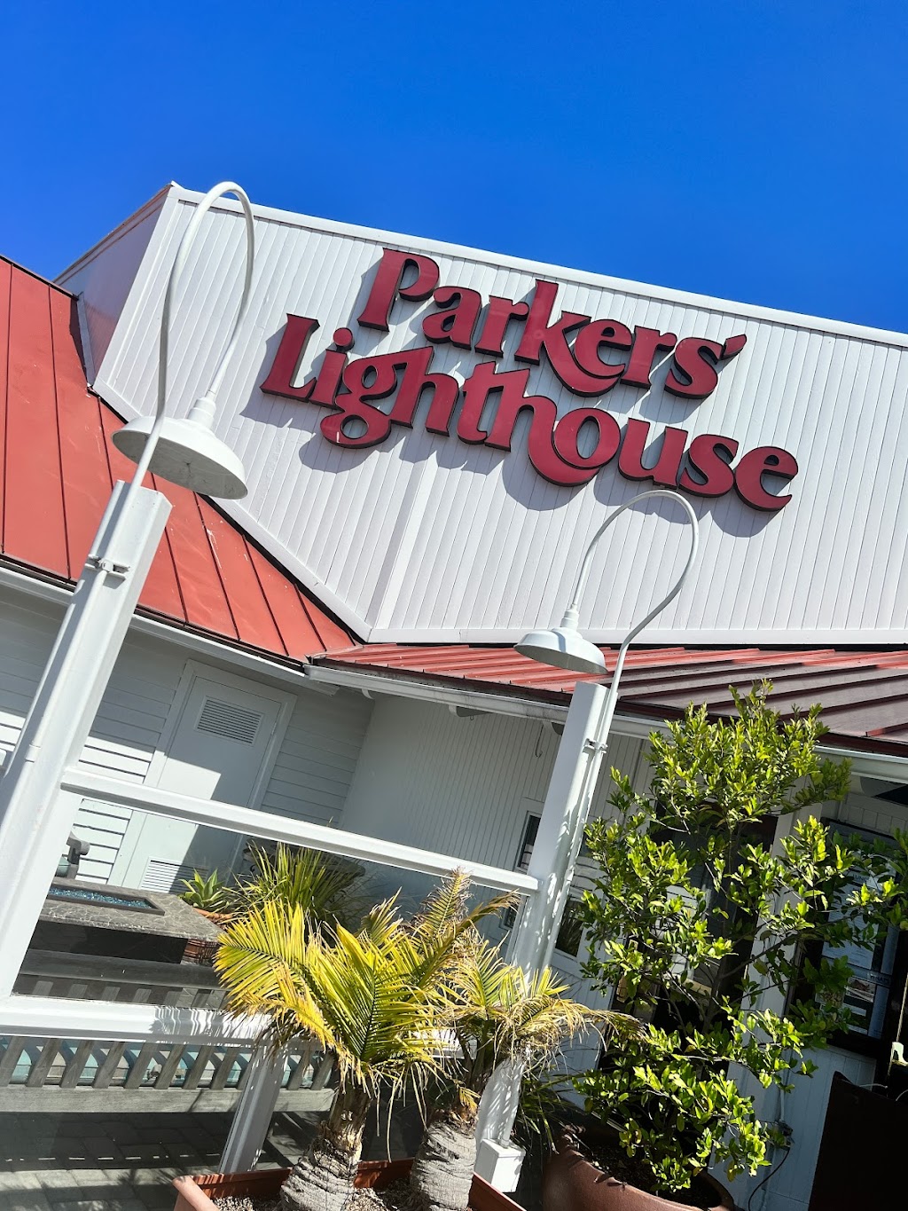 Parkers Lighthouse | 435 Shoreline Village Drive, Long Beach, CA 90802, USA | Phone: (562) 432-6500