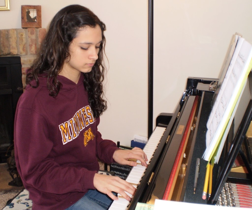 Barbara Heath Piano Lessons | 2538 Cedar Hills Dr, Minnetonka, MN 55305, USA | Phone: (952) 426-3726