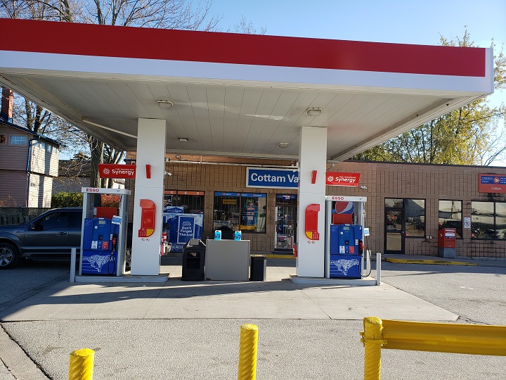 Esso | 100 County Rd 34, Cottam, ON N0R 1B0, Canada | Phone: (519) 839-6060