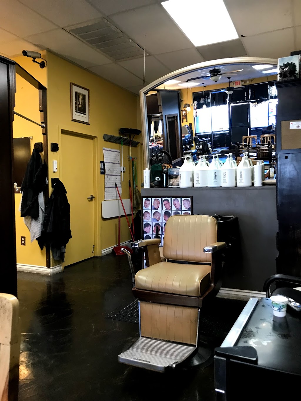 Ashtons Classic Barbers | 8090 S Durango Dr # 109, Las Vegas, NV 89113, USA | Phone: (702) 240-2272
