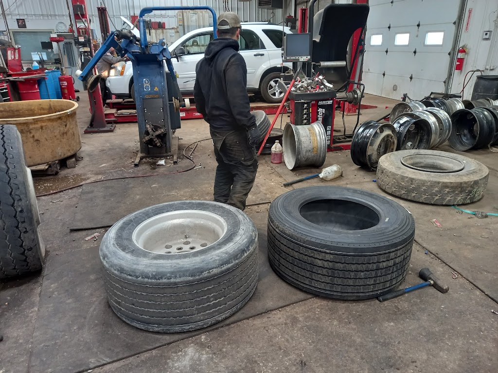 Pomps Tire Service | 3530 N Newville Rd, Janesville, WI 53545, USA | Phone: (608) 754-1902