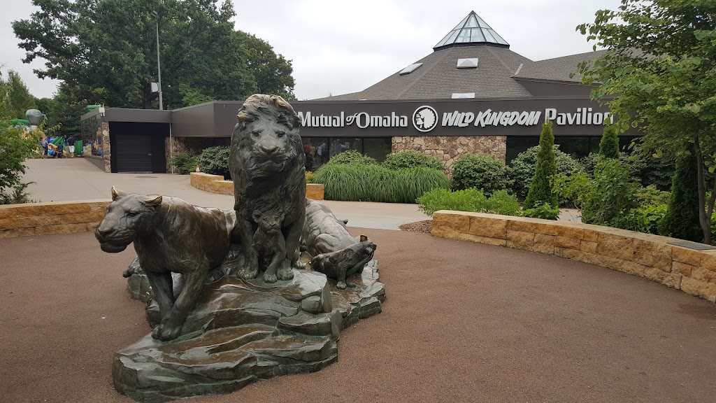 Mutual of Omahas Wild Kingdom Pavilion | 3701 S 10th St, Omaha, NE 68108, USA | Phone: (402) 733-8400