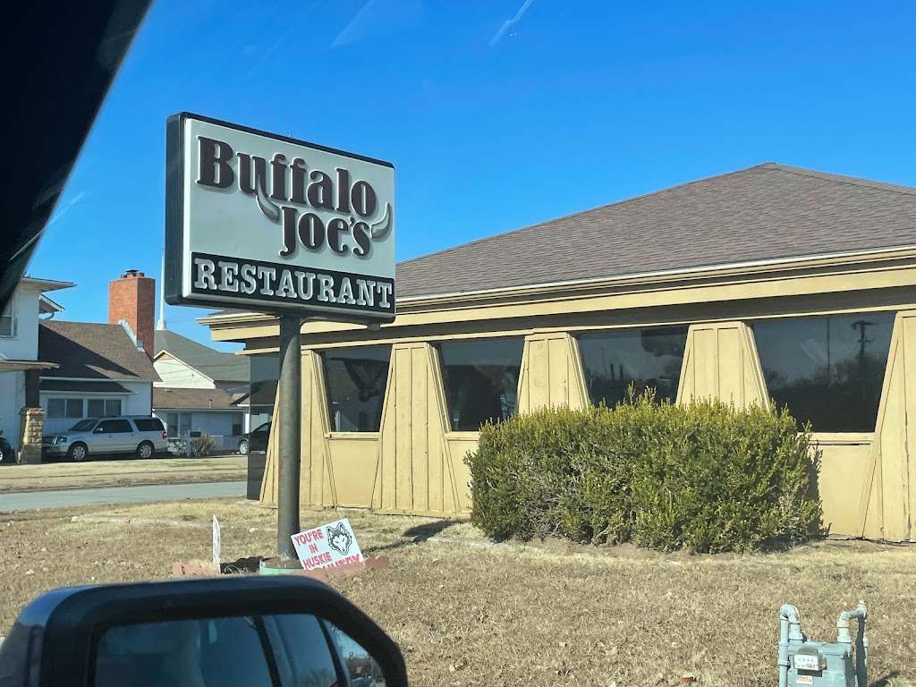 Buffalo Joes Drive In | 403 E Main St, Pawhuska, OK 74056, USA | Phone: (918) 287-2358