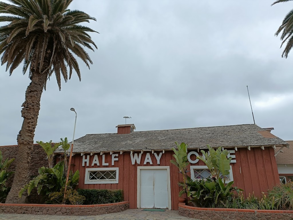 Half Way House / Medio Camino | 22746 Baja California, Mexico | Phone: 6140065