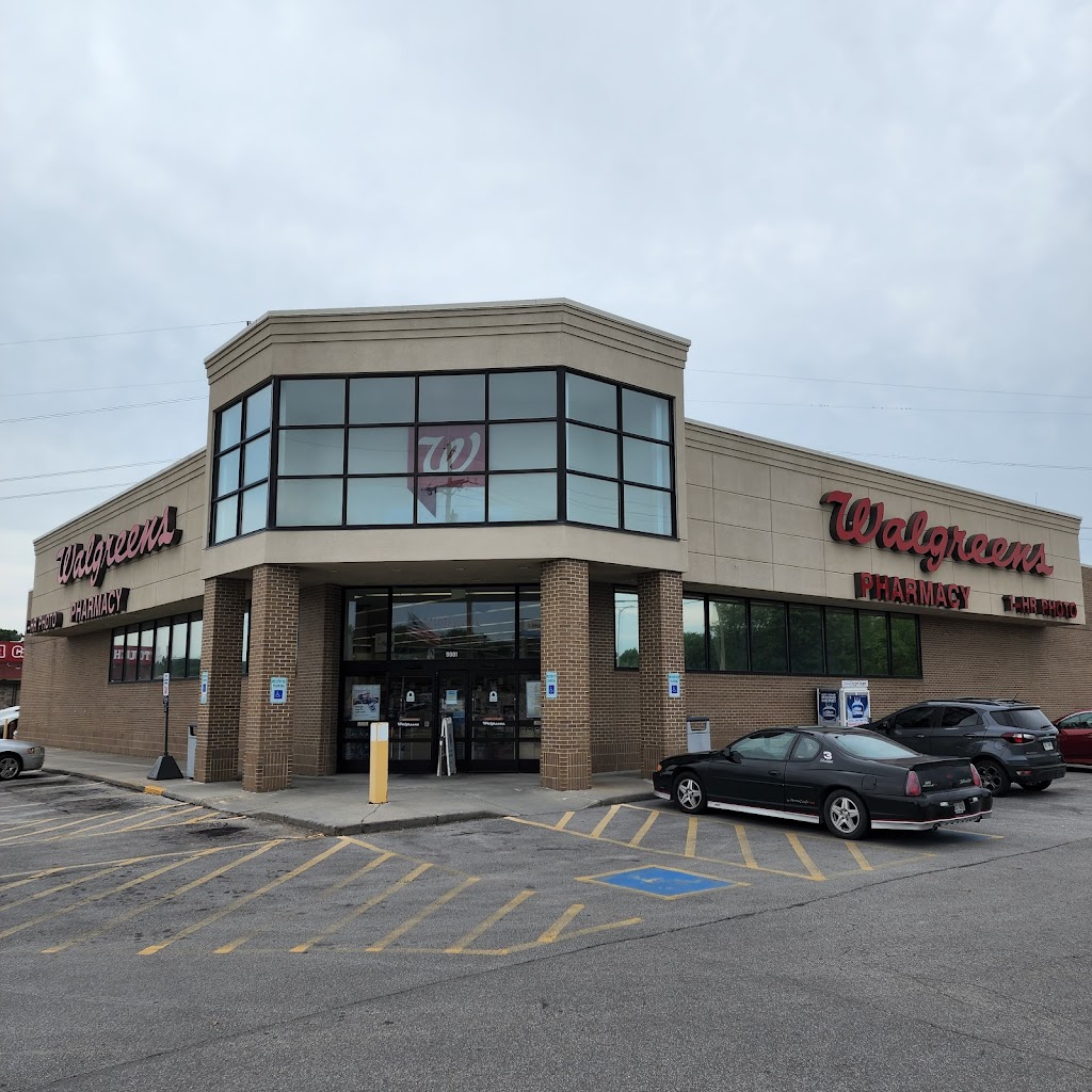 Walgreens | 9001 W Center Rd, Omaha, NE 68124, USA | Phone: (402) 393-8451