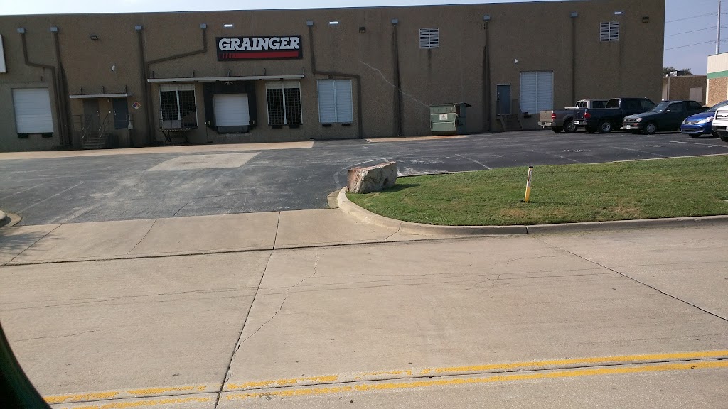 Grainger Industrial Supply | 2251 E Division St A, Arlington, TX 76011 | Phone: (800) 472-4643