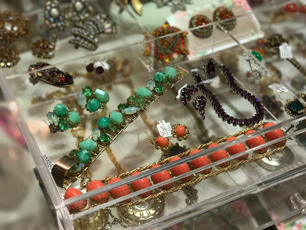 Carlisle & Linny Vintage Jewelry | 112 S Churton St, Hillsborough, NC 27278 | Phone: (917) 400-9800