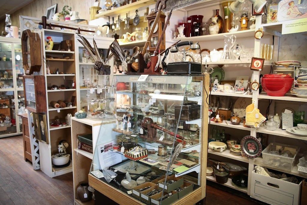 Nellie Lous Antiques | 1254 S Main St, Angels Camp, CA 95222, USA | Phone: (209) 736-6728