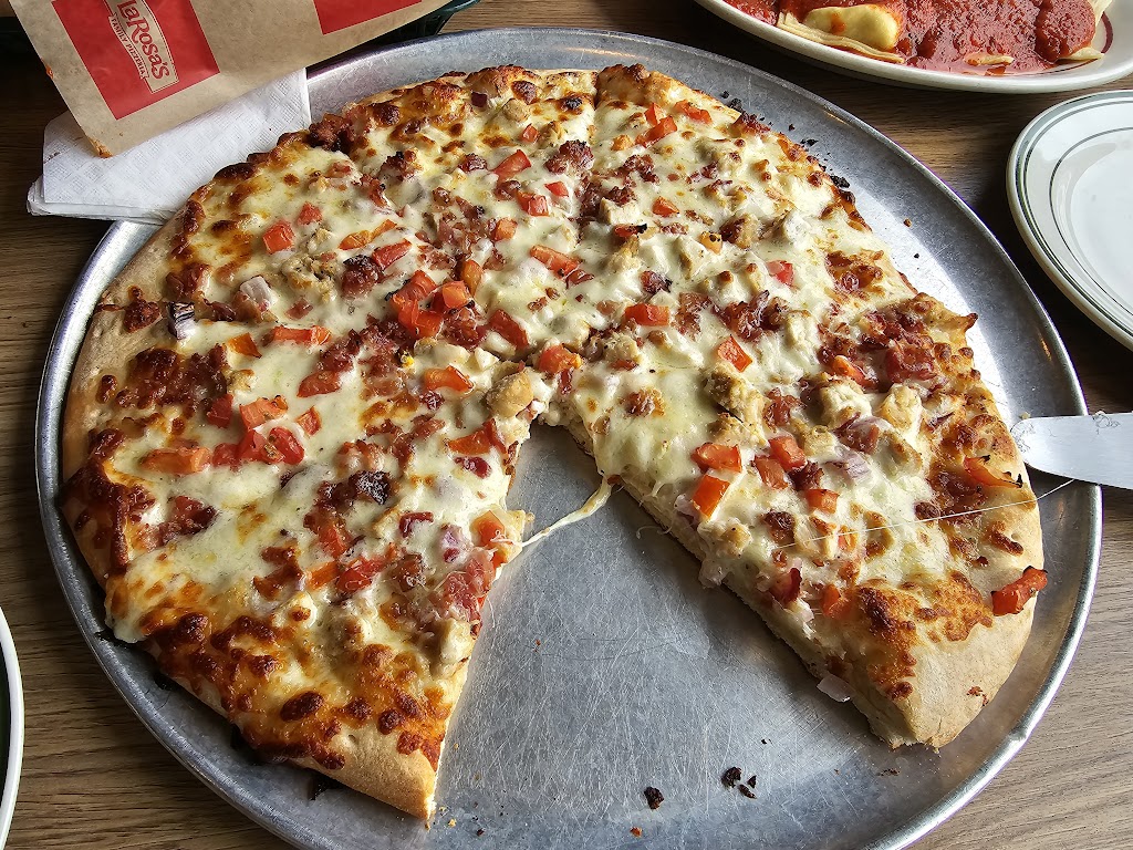 LaRosas Pizza Landen | 3123 US-22, Maineville, OH 45039, USA | Phone: (513) 347-1111