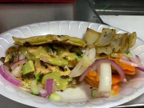 Ta’cool taco truck | 1631-1699 N Parton St, Santa Ana, CA 92706 | Phone: (209) 500-7052