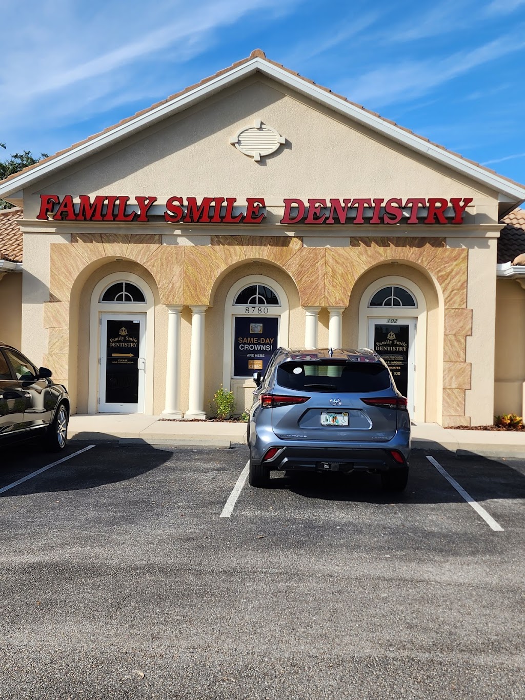 Family Smile Dentistry | 8780 State Road 70 E #102, Bradenton, FL 34202, USA | Phone: (941) 345-1100