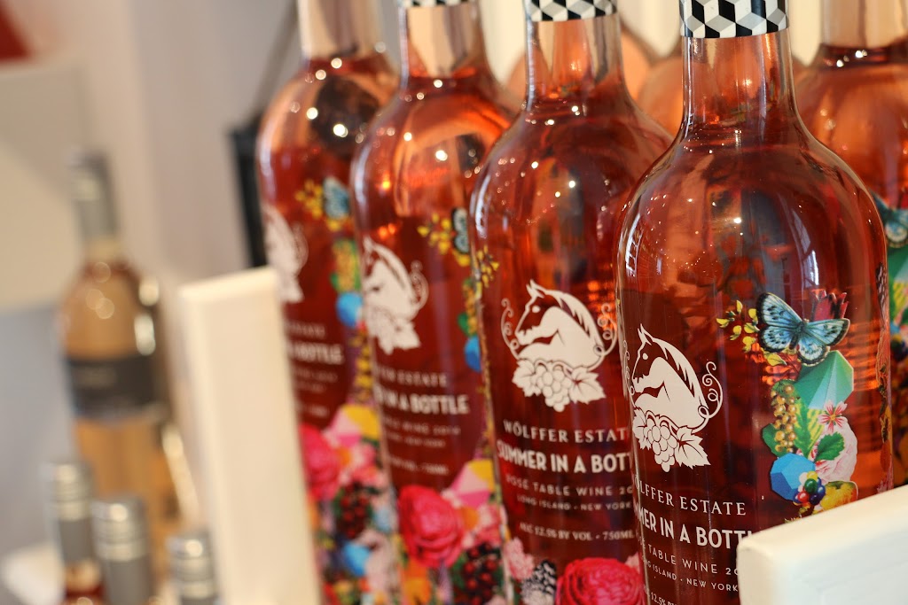 Cold Spring Harbor Wine Shoppe | 84 Main St, Cold Spring Harbor, NY 11724, USA | Phone: (631) 659-3716