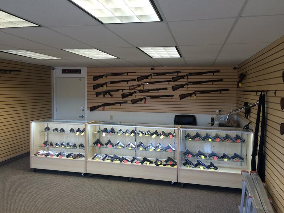 Max Guns & Ammo | 4809 123rd St W, Savage, MN 55378, USA | Phone: (952) 736-1234