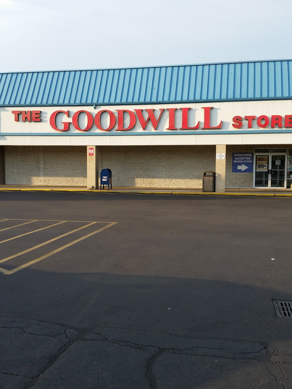 Goodwill | 1040 Patterson Rd, Dayton, OH 45420, USA | Phone: (937) 252-9835