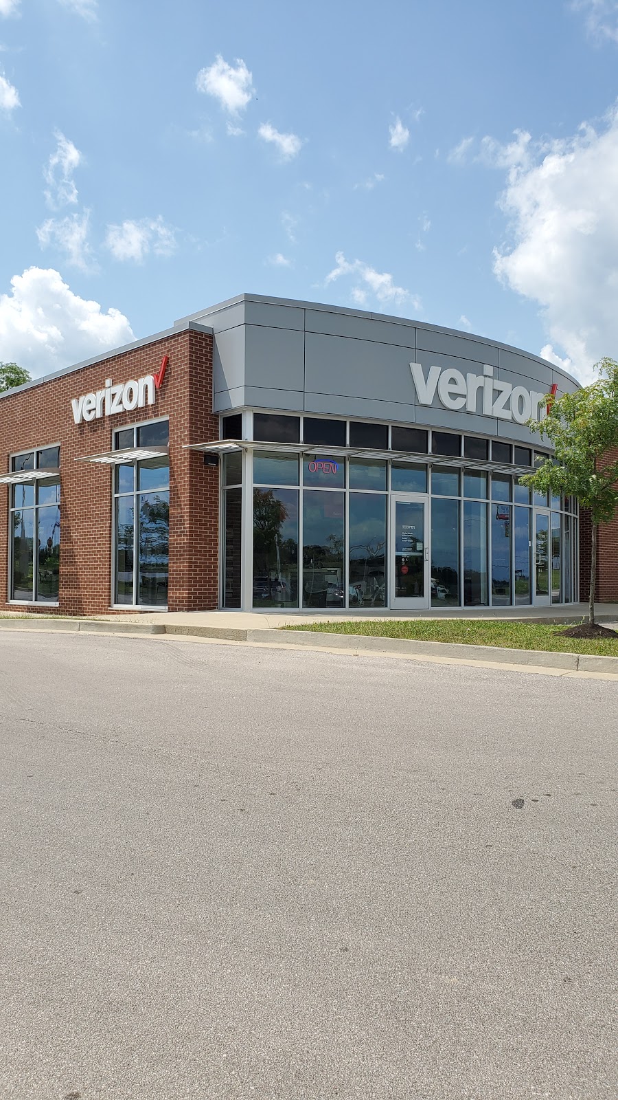 Verizon Authorized Retailer - Cellular Sales | 480 Bullion Blvd, Winchester, KY 40391, USA | Phone: (859) 745-1301