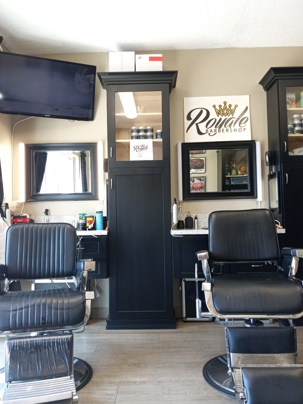 Royale Barbershop | 1926 S Main St Suit #105, Santa Ana, CA 92707, USA | Phone: (714) 760-0000