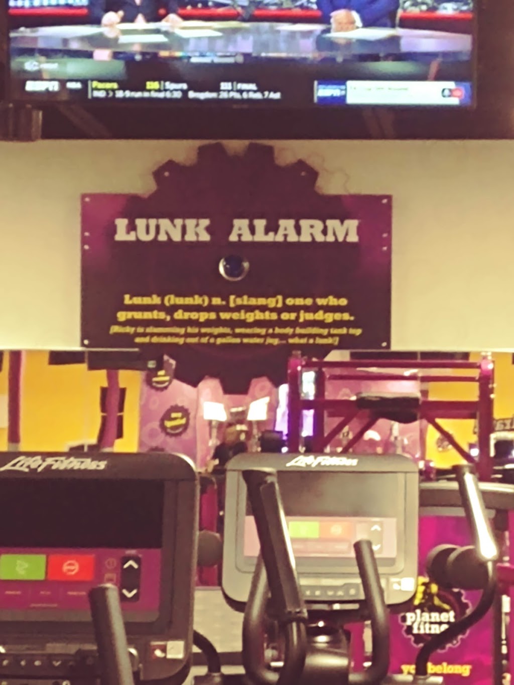 Planet Fitness | 2527 Parkway Plaza, Maumee, OH 43537, USA | Phone: (567) 402-4313