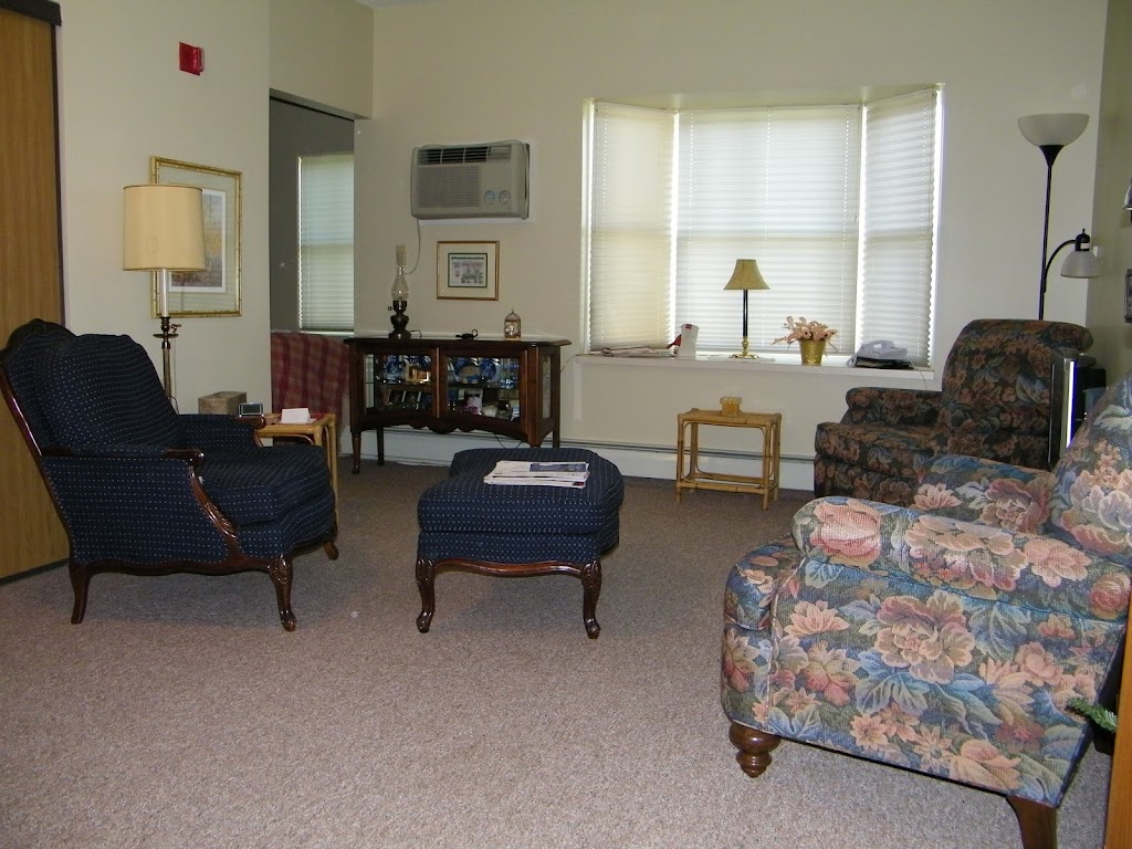 Pine Ridge Assisted Living | 1320 Wisconsin St, Hudson, WI 54016, USA | Phone: (715) 386-5363