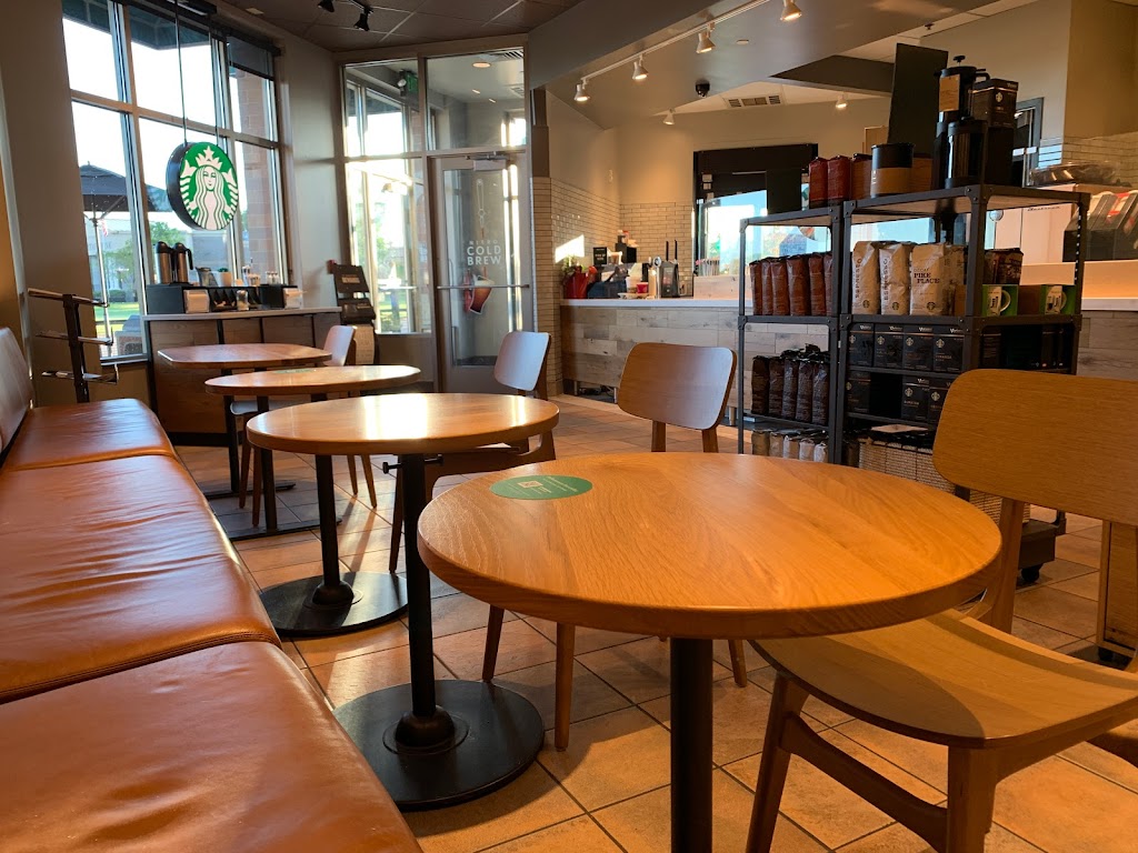 Starbucks | 9920 Foley Blvd NW #102A, Coon Rapids, MN 55448, USA | Phone: (763) 783-3412